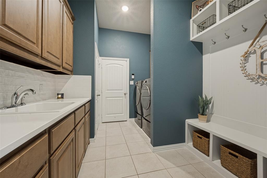 7421 Autumn Grove Lane Property Photo 13