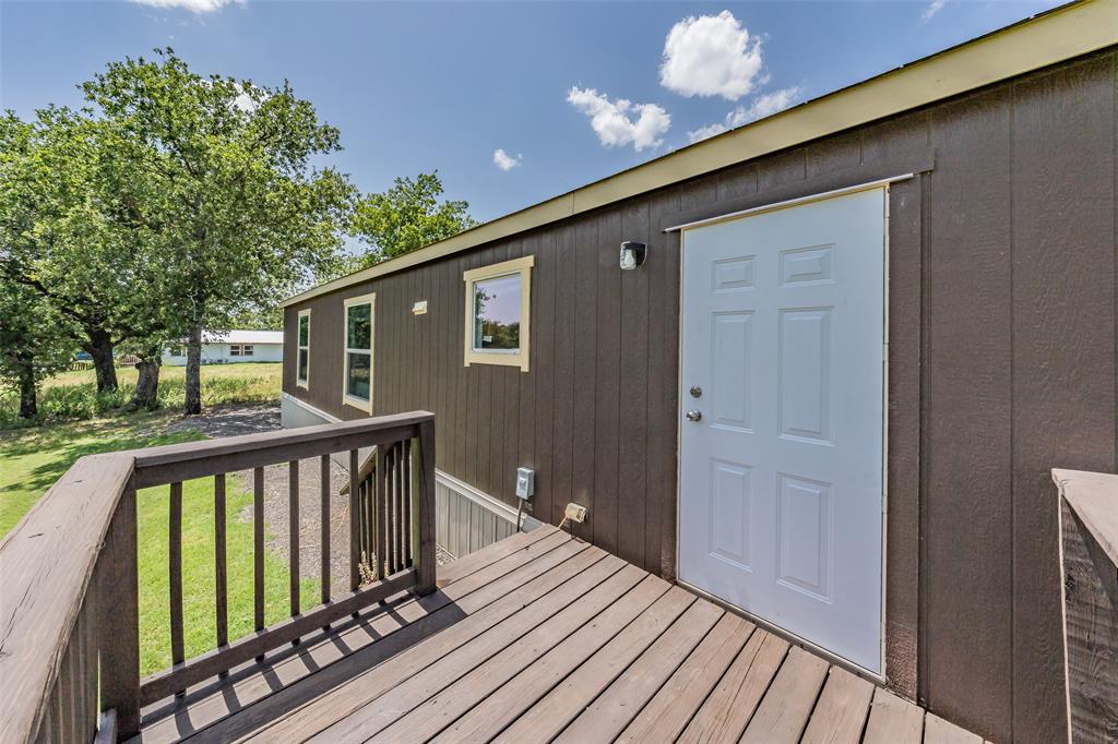 204 Overland Trail Property Photo 13