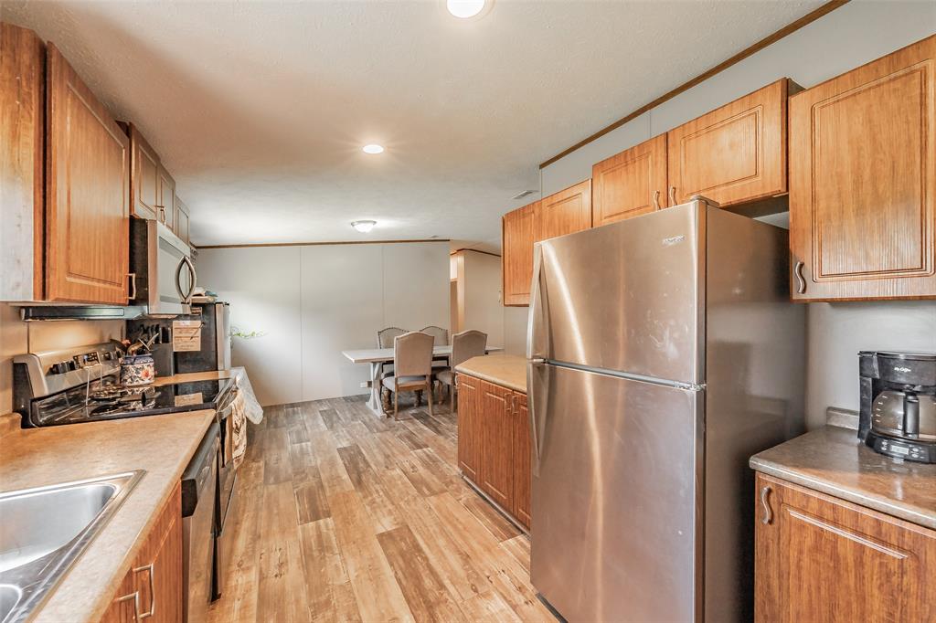 204 Overland Trail Property Photo 24