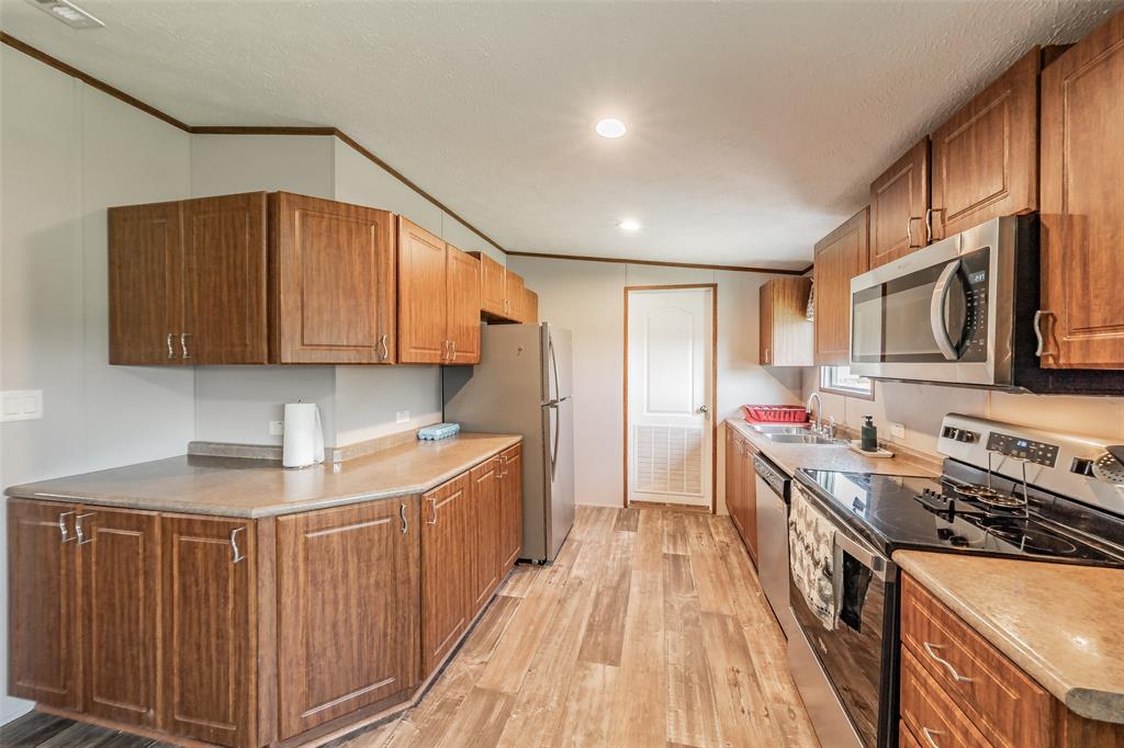 204 Overland Trail Property Photo 25