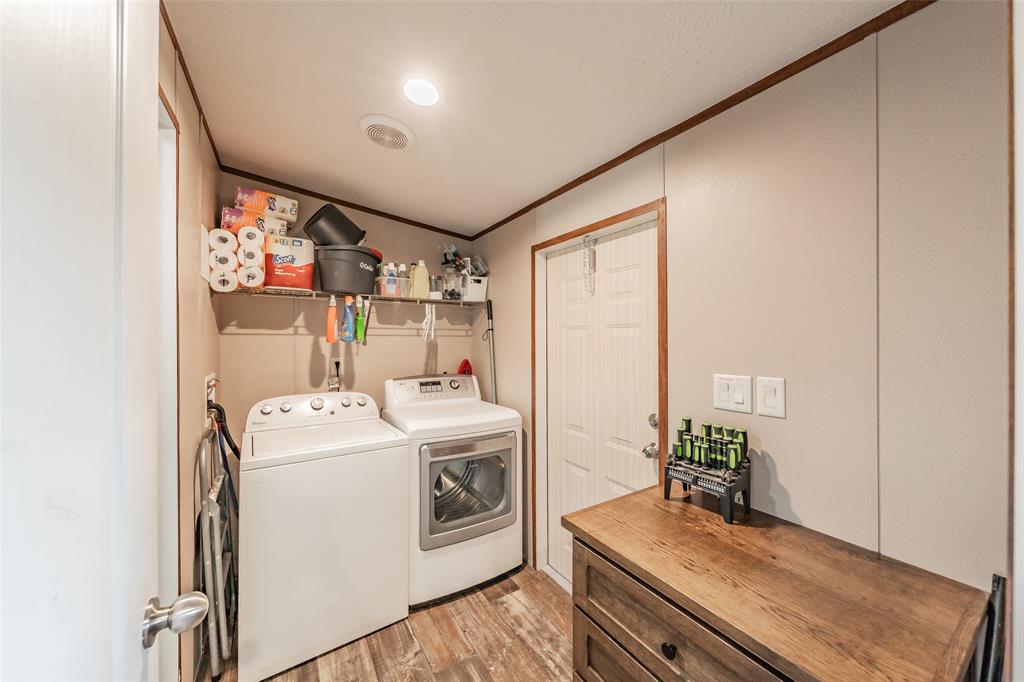 204 Overland Trail Property Photo 26