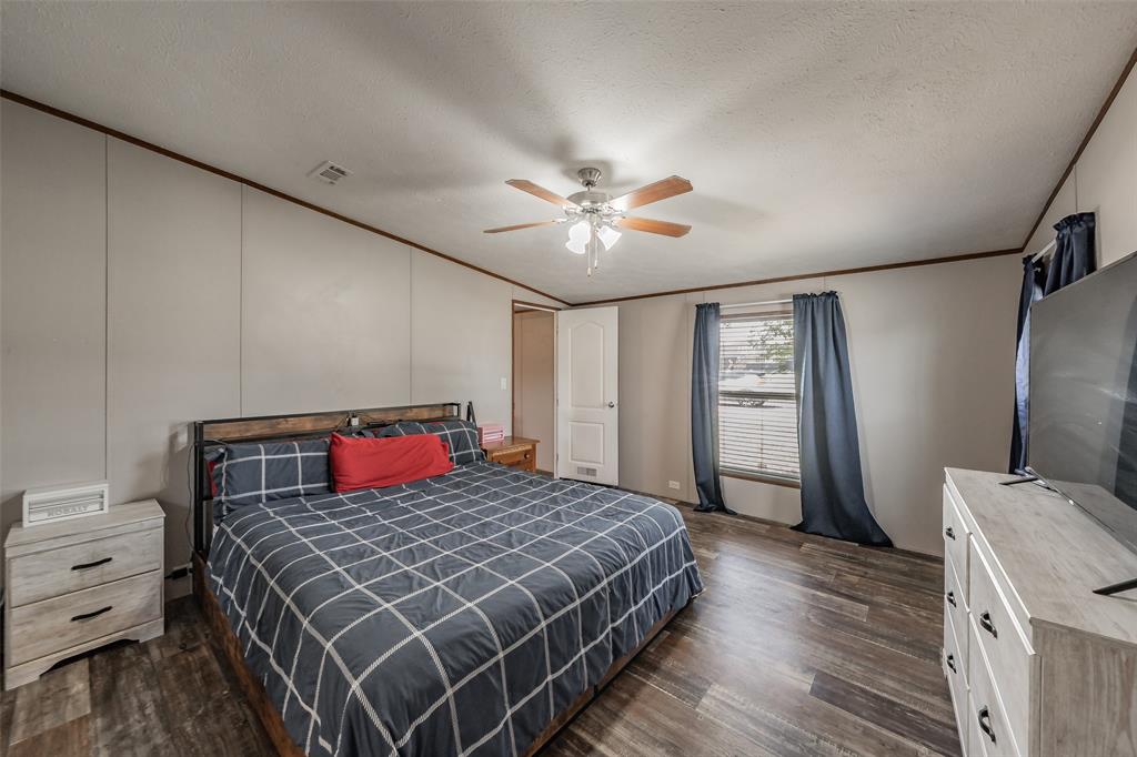 204 Overland Trail Property Photo 30