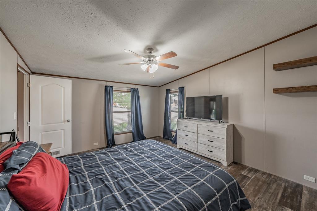 204 Overland Trail Property Photo 31