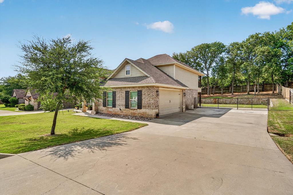 6403 Westover Drive Property Photo 3