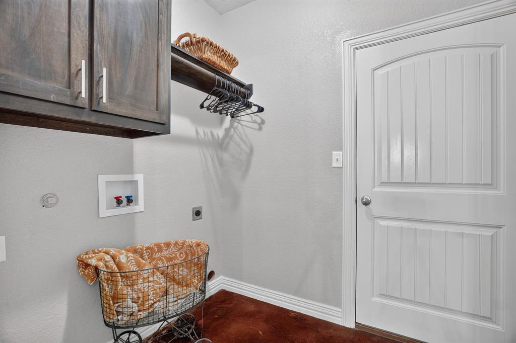 6403 Westover Drive Property Photo 12