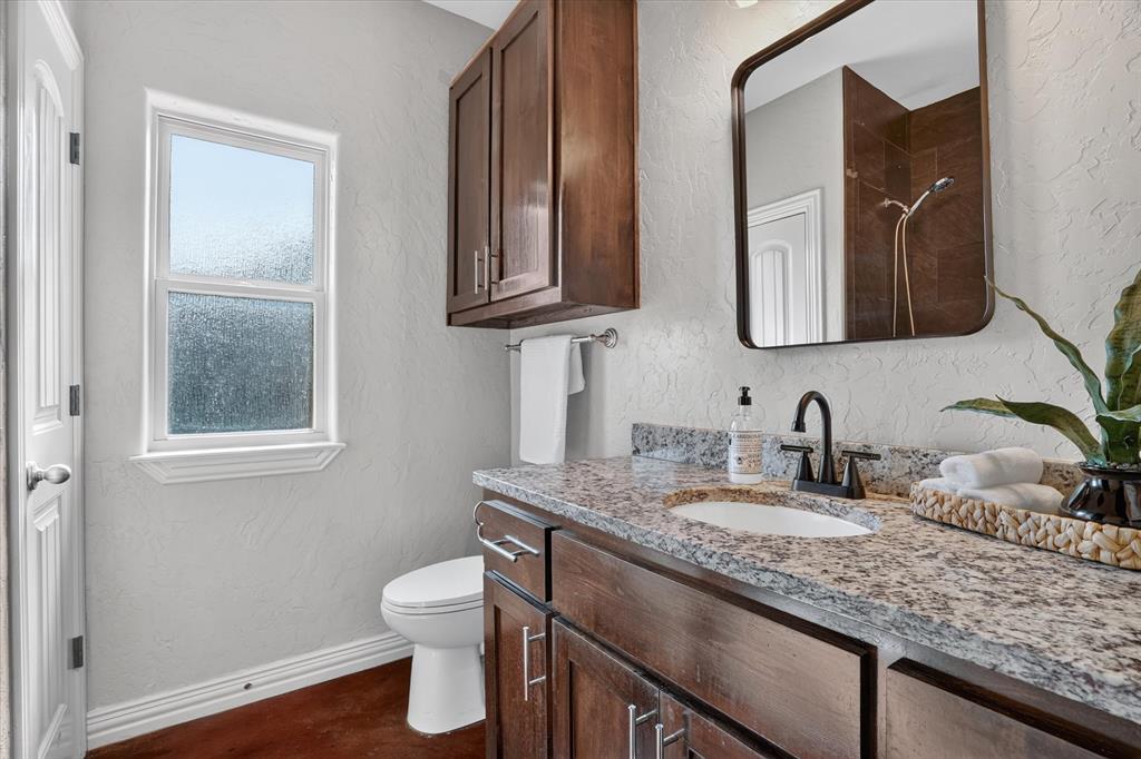 6403 Westover Drive Property Photo 24