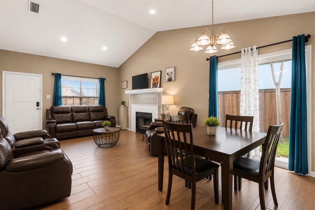 10319 Waterbury Drive Property Photo 3