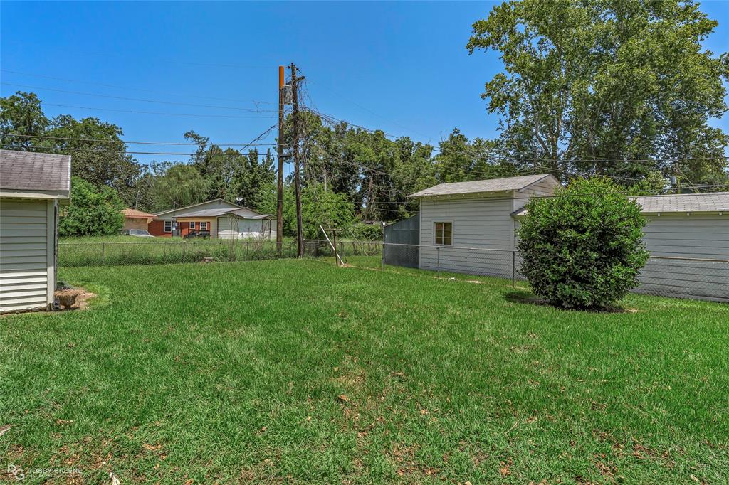 724 E Washington Street Property Photo 11