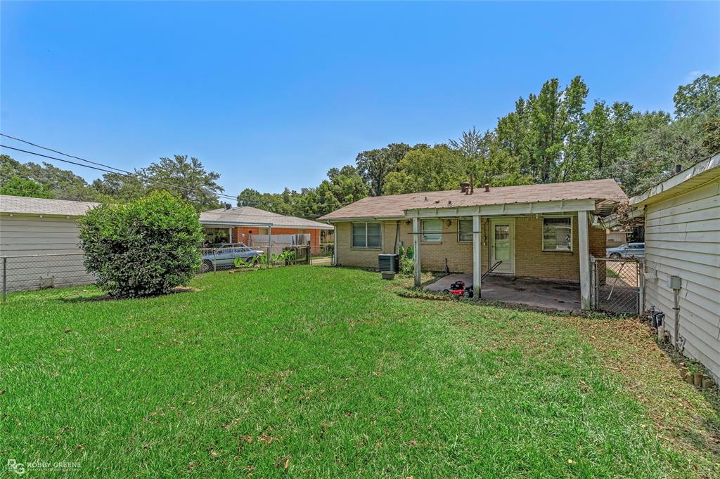 724 E Washington Street Property Photo 12