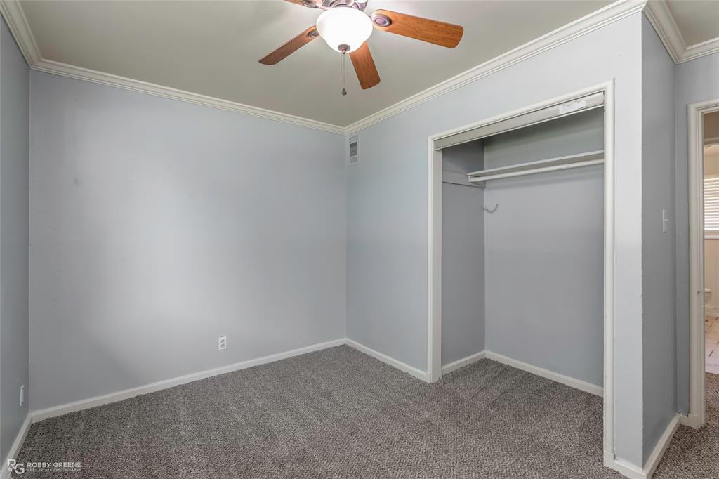 724 E Washington Street Property Photo 17