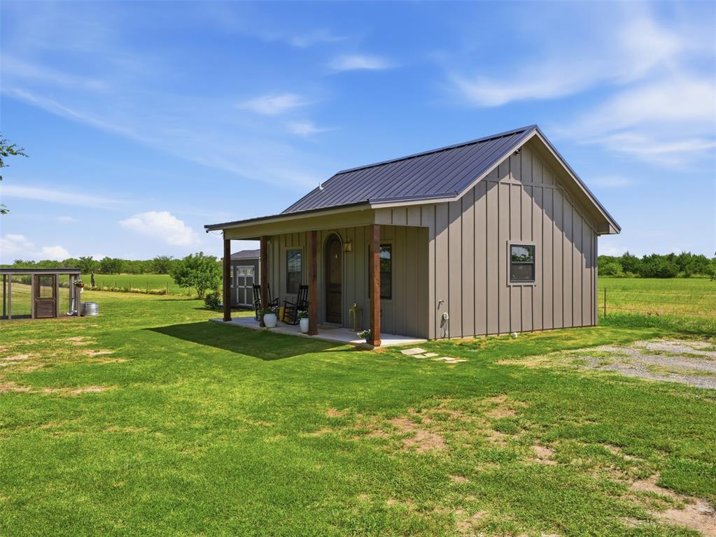 1521 County Road 1107b Property Photo 12