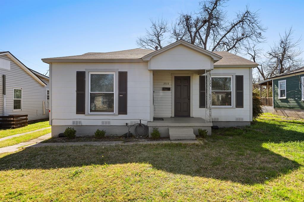 2712 Lyle Avenue Property Photo 1