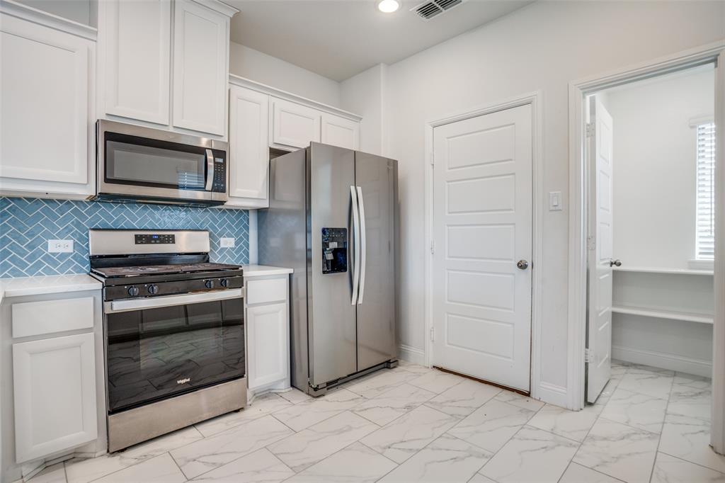229 Town Park Avenue Property Photo 13