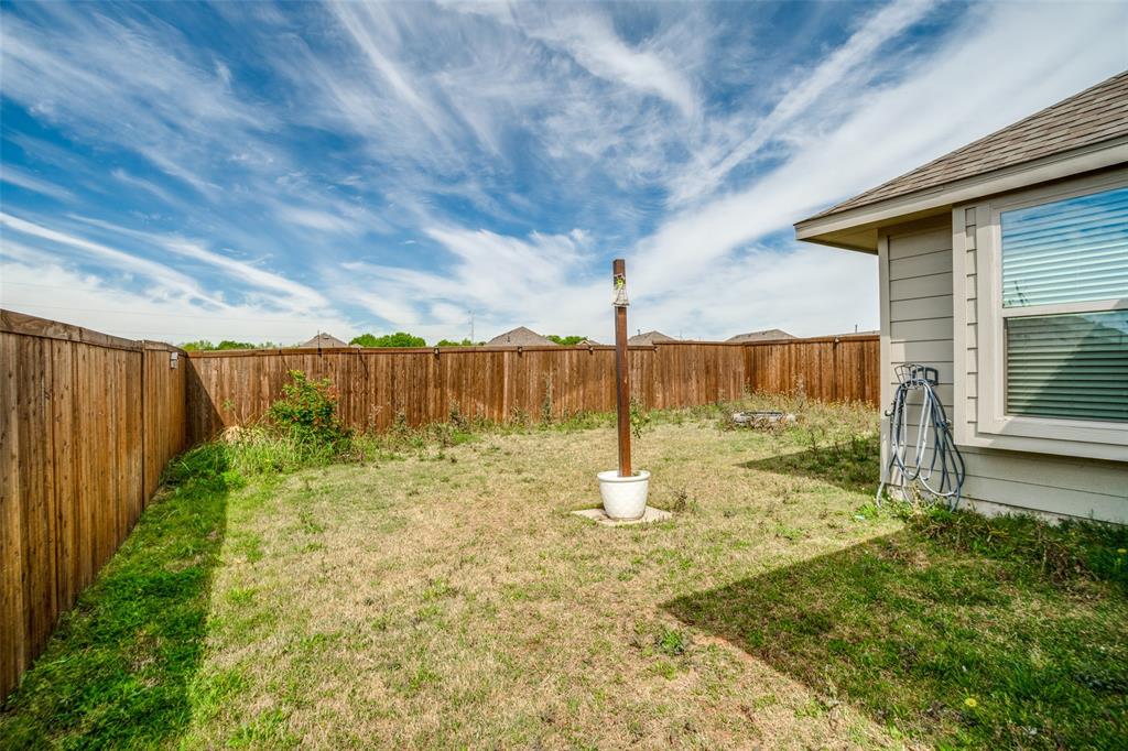 229 Town Park Avenue Property Photo 23