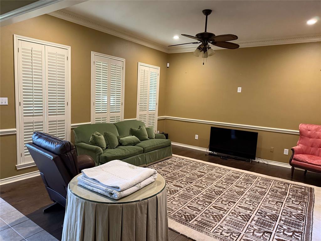 1116 Oak Garden Circle Property Photo 6