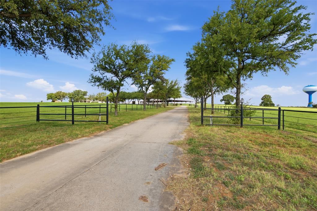 4801 S Highway 377 Property Photo 7