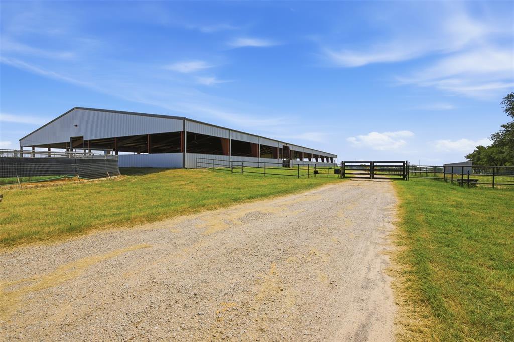 4801 S Highway 377 Property Photo 10