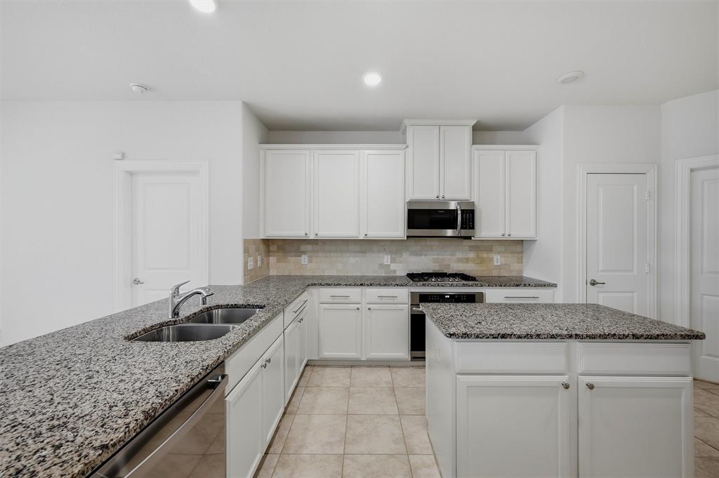 1217 Gibson Drive Property Photo 6