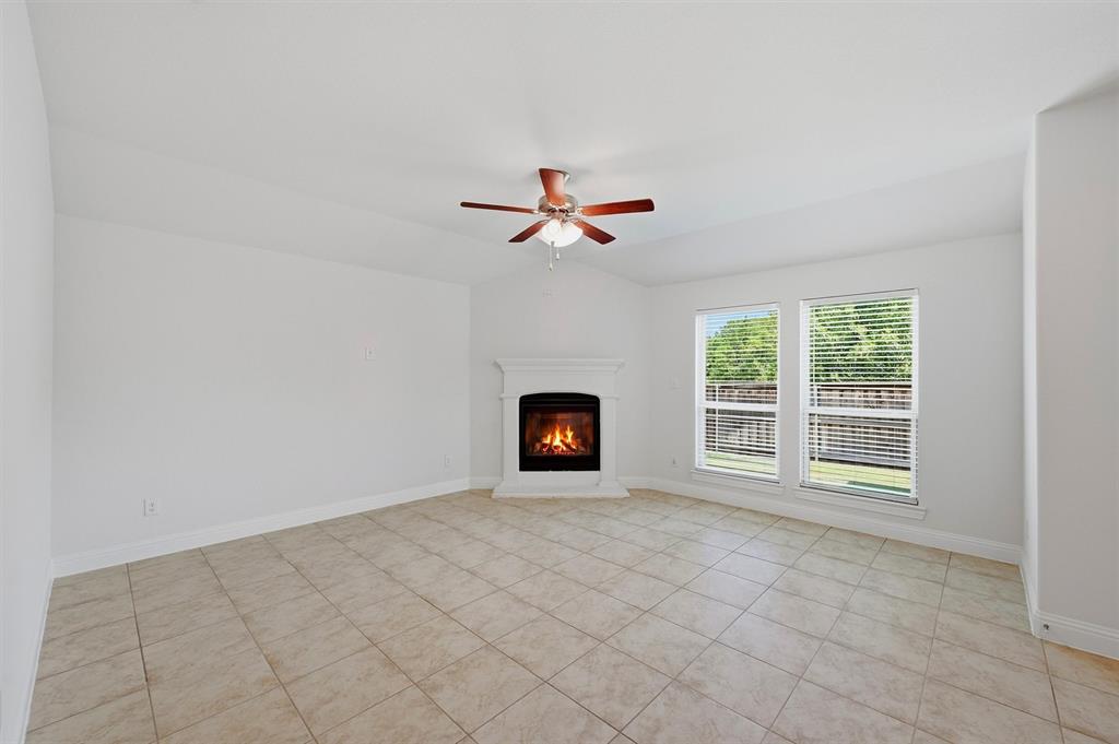 1217 Gibson Drive Property Photo 9