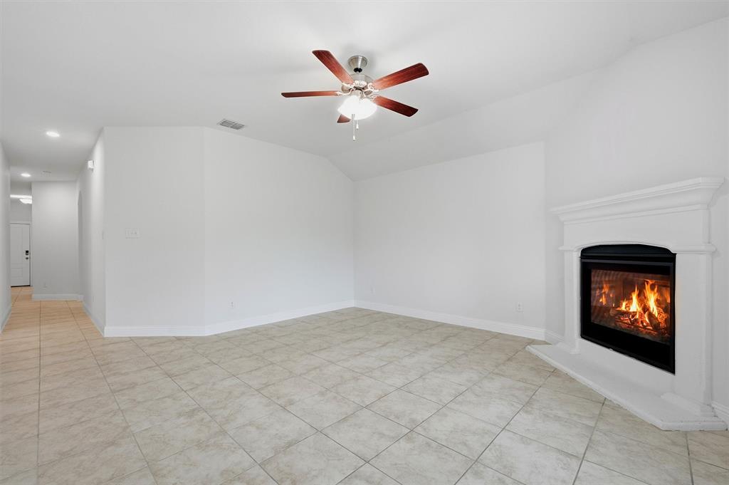 1217 Gibson Drive Property Photo 13