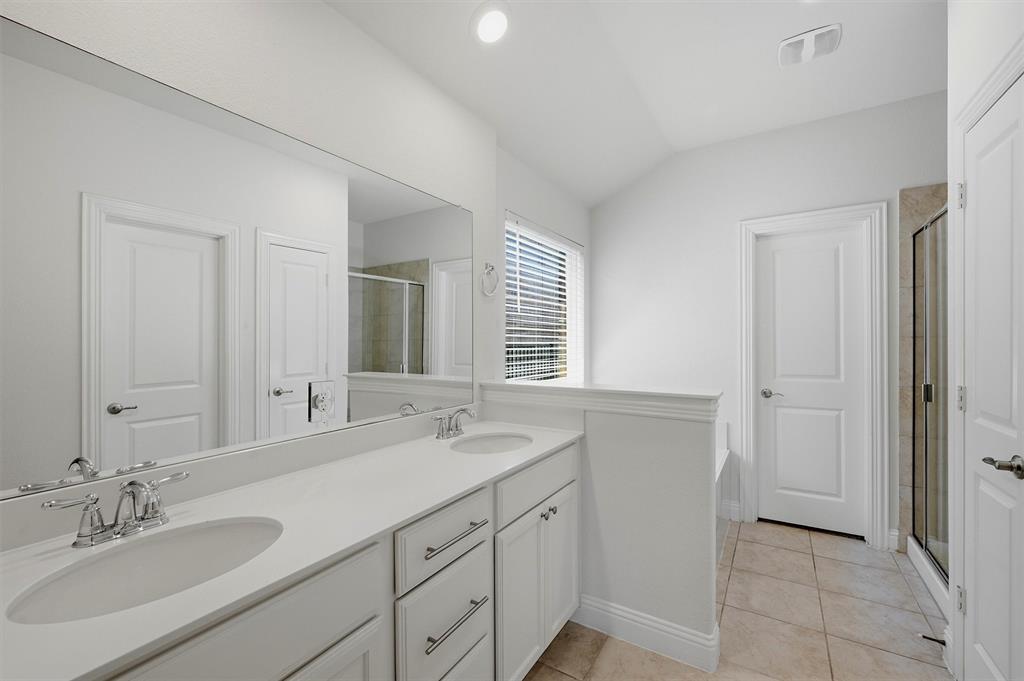 1217 Gibson Drive Property Photo 20
