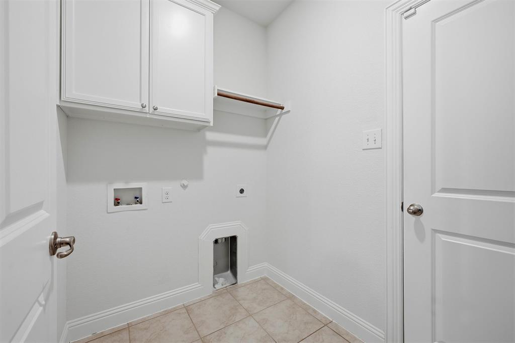 1217 Gibson Drive Property Photo 28