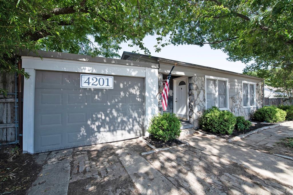 4201 Southwest Boulevard Property Photo 1