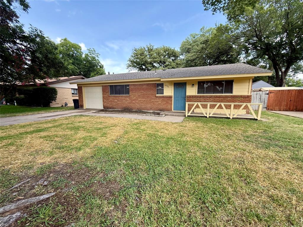 308 Simmons Drive Property Photo 1