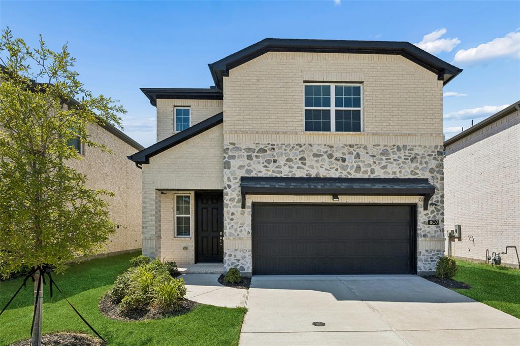807 Sicily Boulevard Property Photo 1