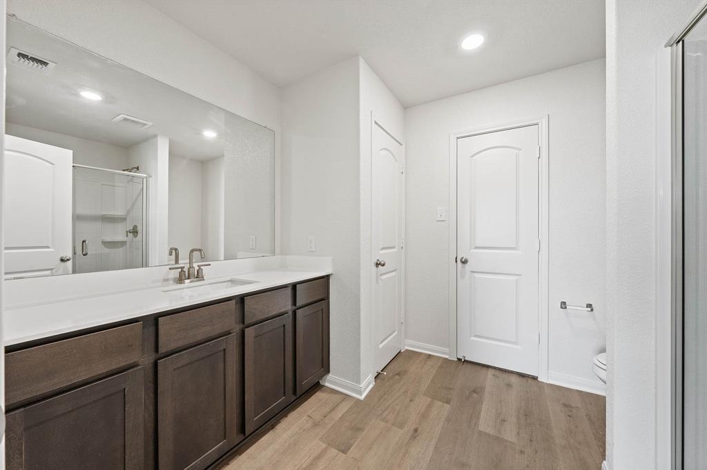 10105 Throttle Lane Property Photo 8
