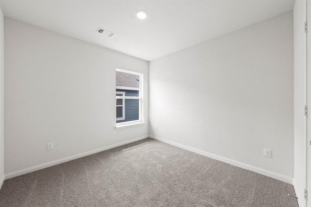 10105 Throttle Lane Property Photo 10