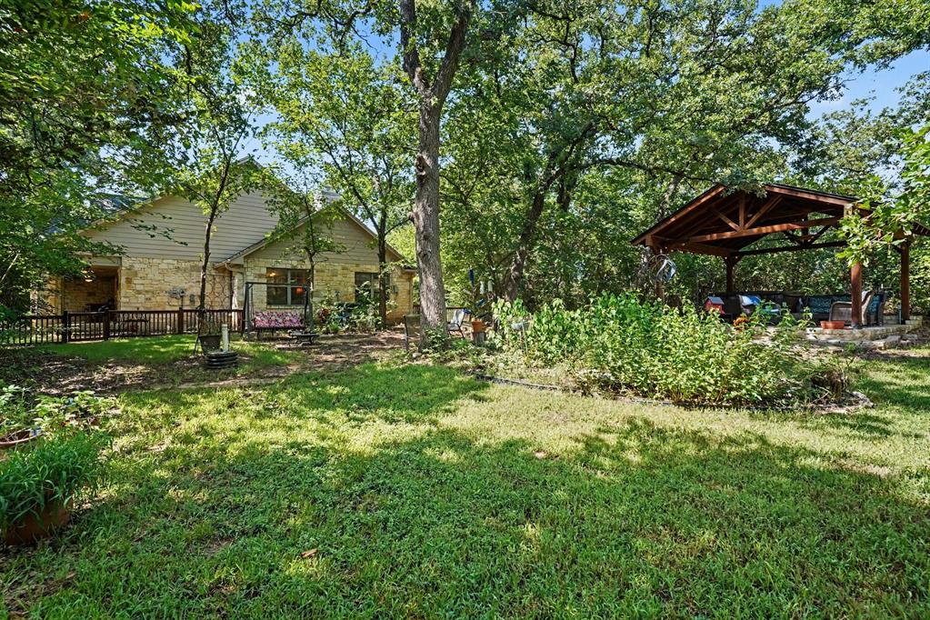 126 Willow Creek Circle Property Photo 13