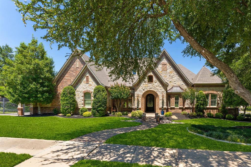 2409 Spyglass Court Property Photo 1