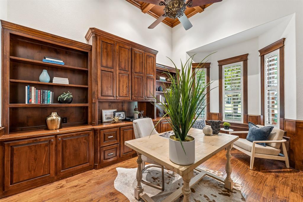 2409 Spyglass Court Property Photo 5