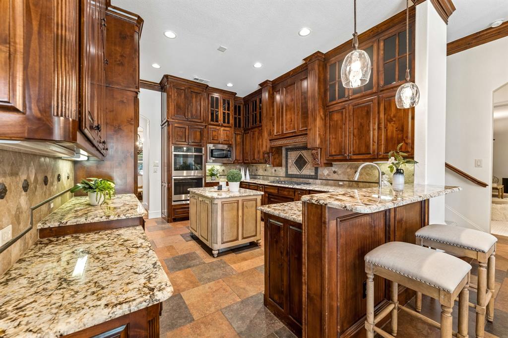 2409 Spyglass Court Property Photo 12
