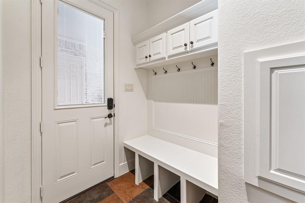 2409 Spyglass Court Property Photo 24