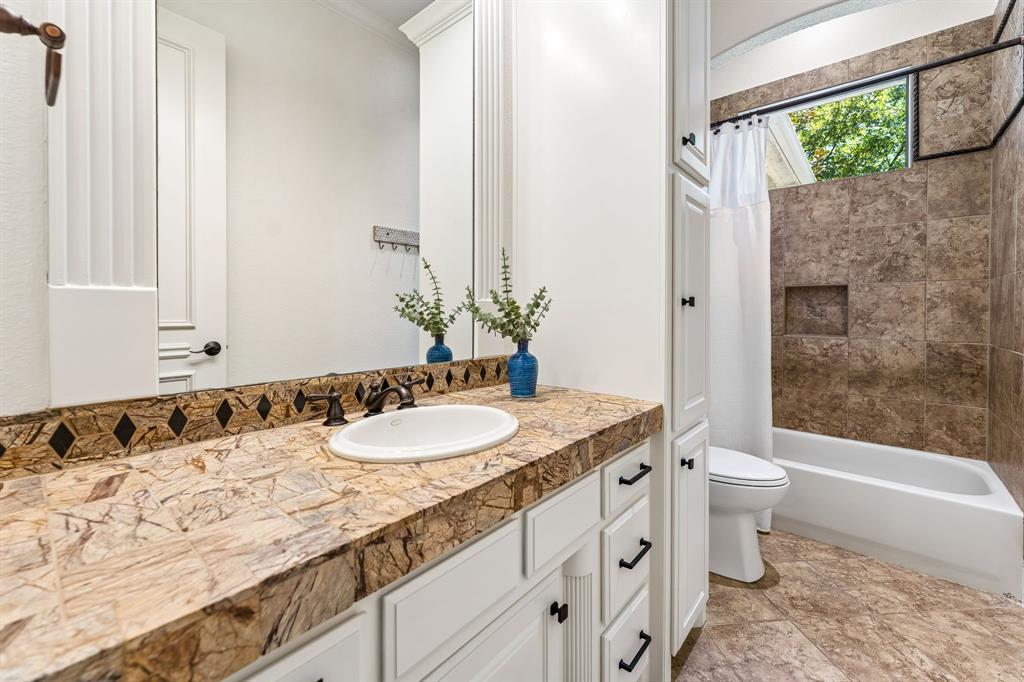 2409 Spyglass Court Property Photo 30