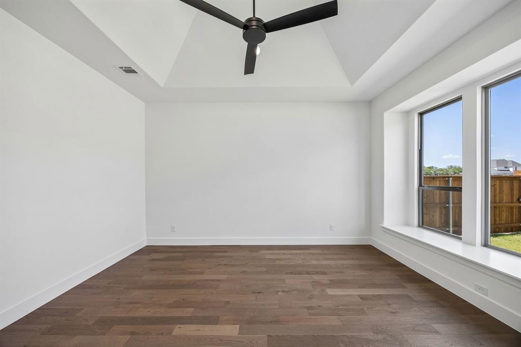 1904 Greenwich Property Photo 20