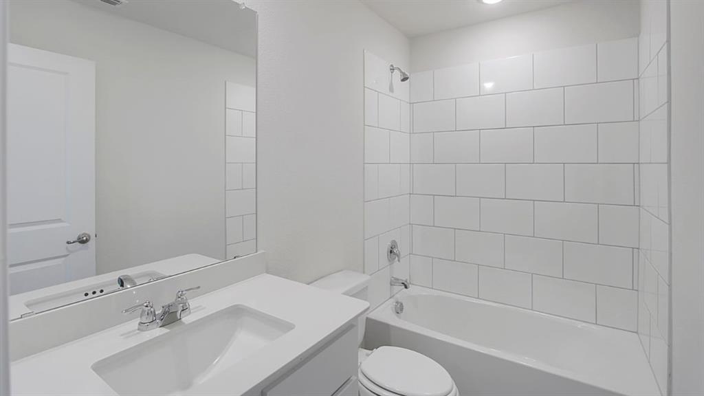 9521 Sage Wood Lane Property Photo 17