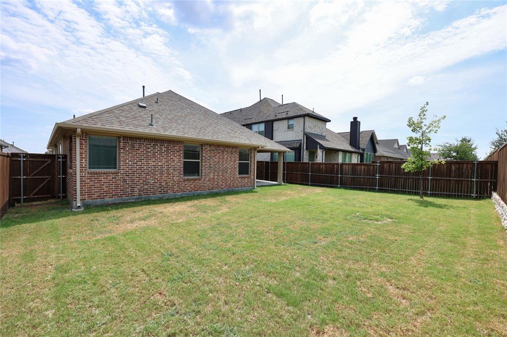 5901 Priory Drive Property Photo 2