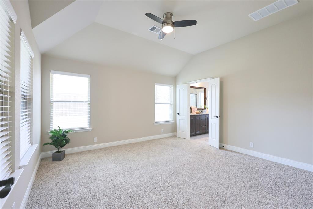 5901 Priory Drive Property Photo 18
