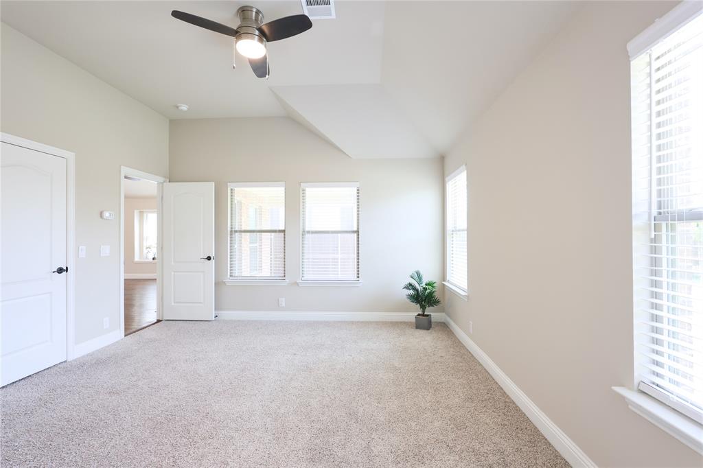 5901 Priory Drive Property Photo 19