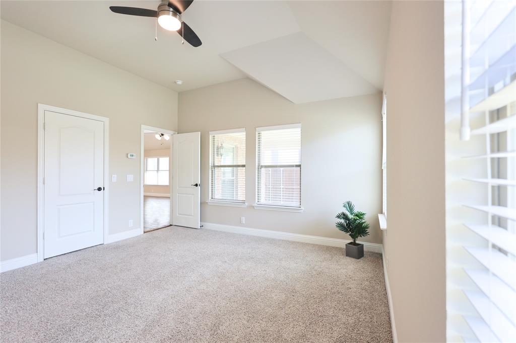 5901 Priory Drive Property Photo 20