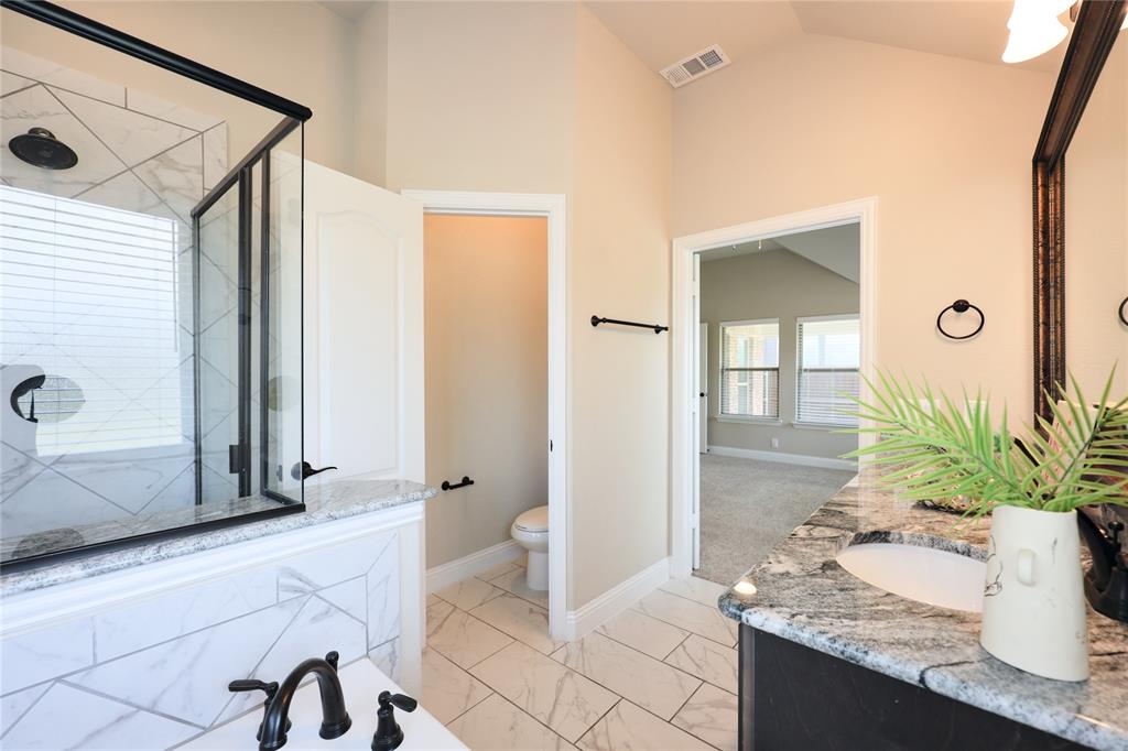 5901 Priory Drive Property Photo 21