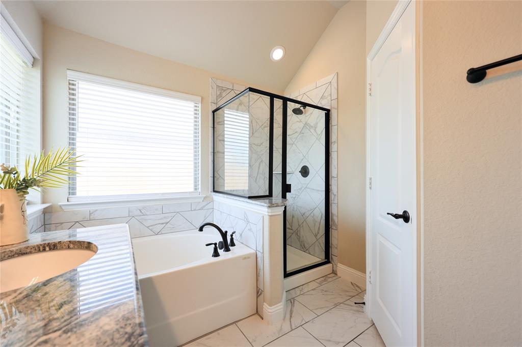 5901 Priory Drive Property Photo 22