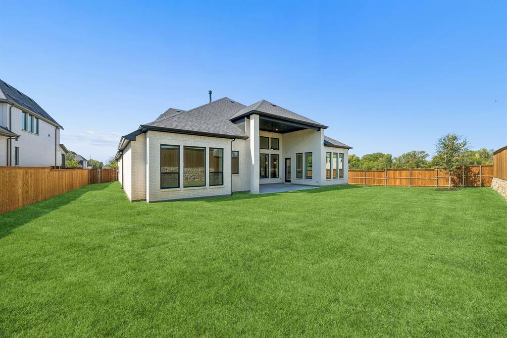 1816 Golden Gate Way Property Photo 36