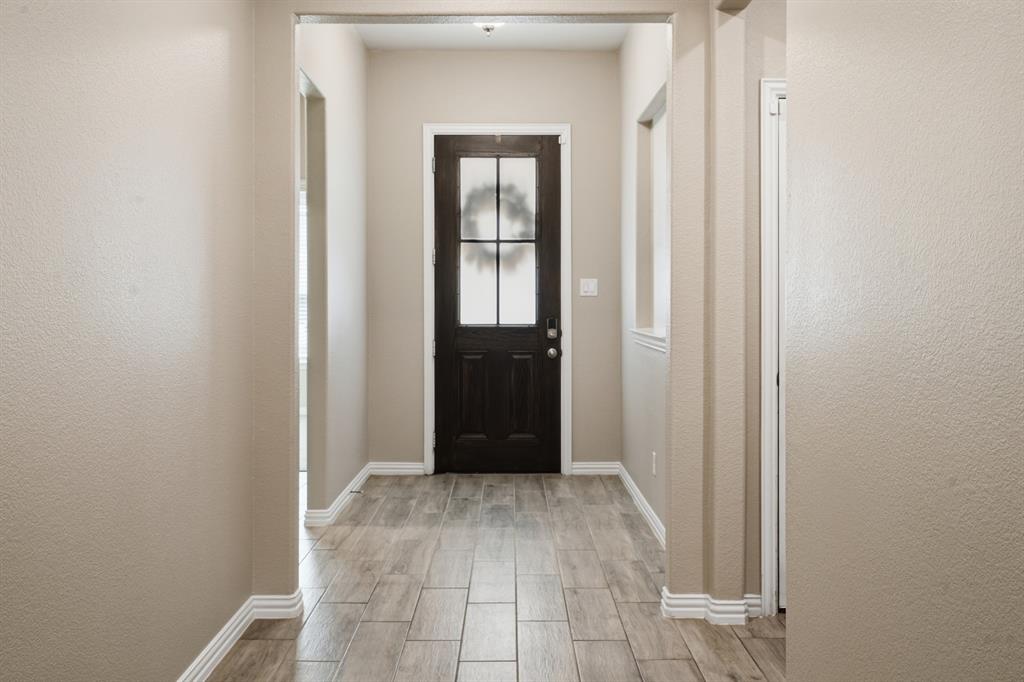 1133 Rushmore Drive Property Photo 3