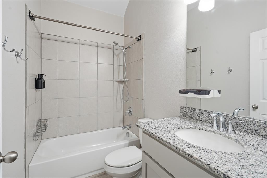 1133 Rushmore Drive Property Photo 6