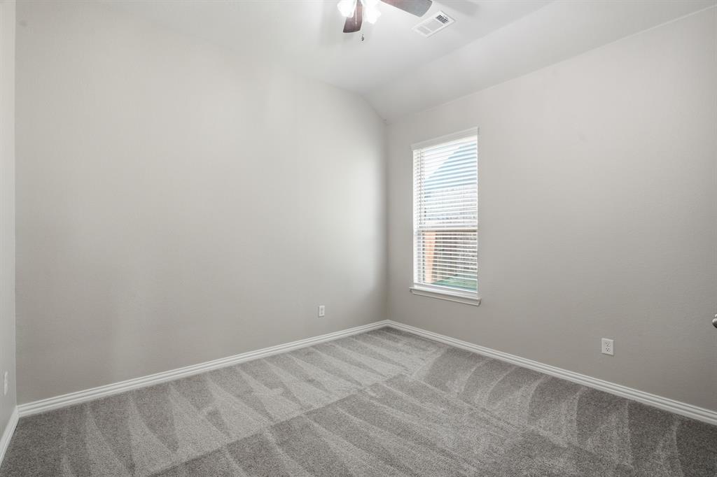 1133 Rushmore Drive Property Photo 7