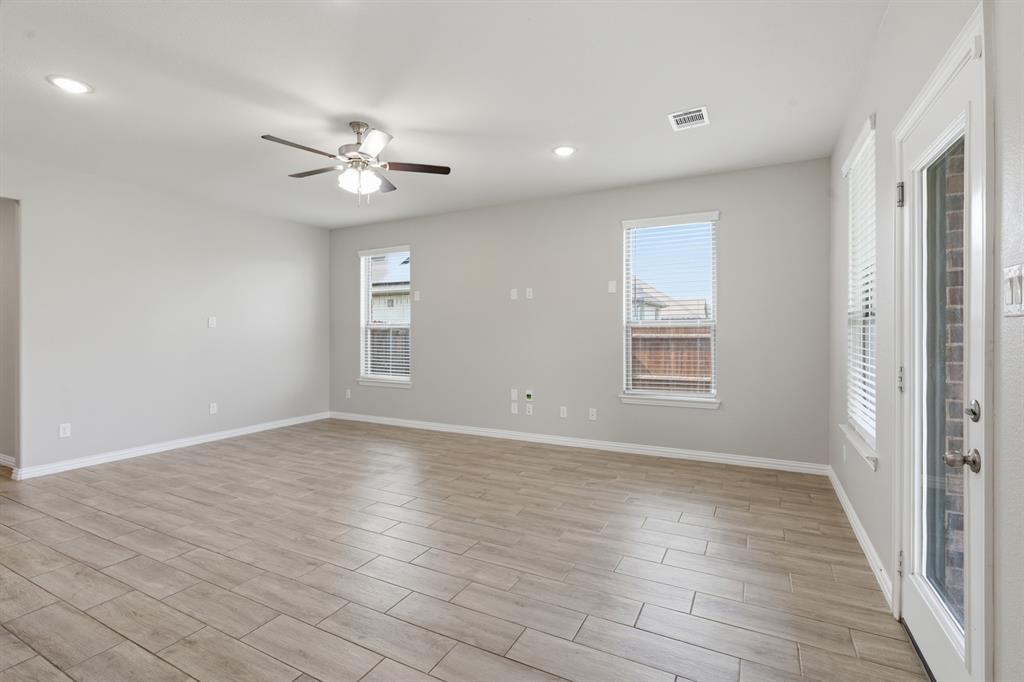 1133 Rushmore Drive Property Photo 15